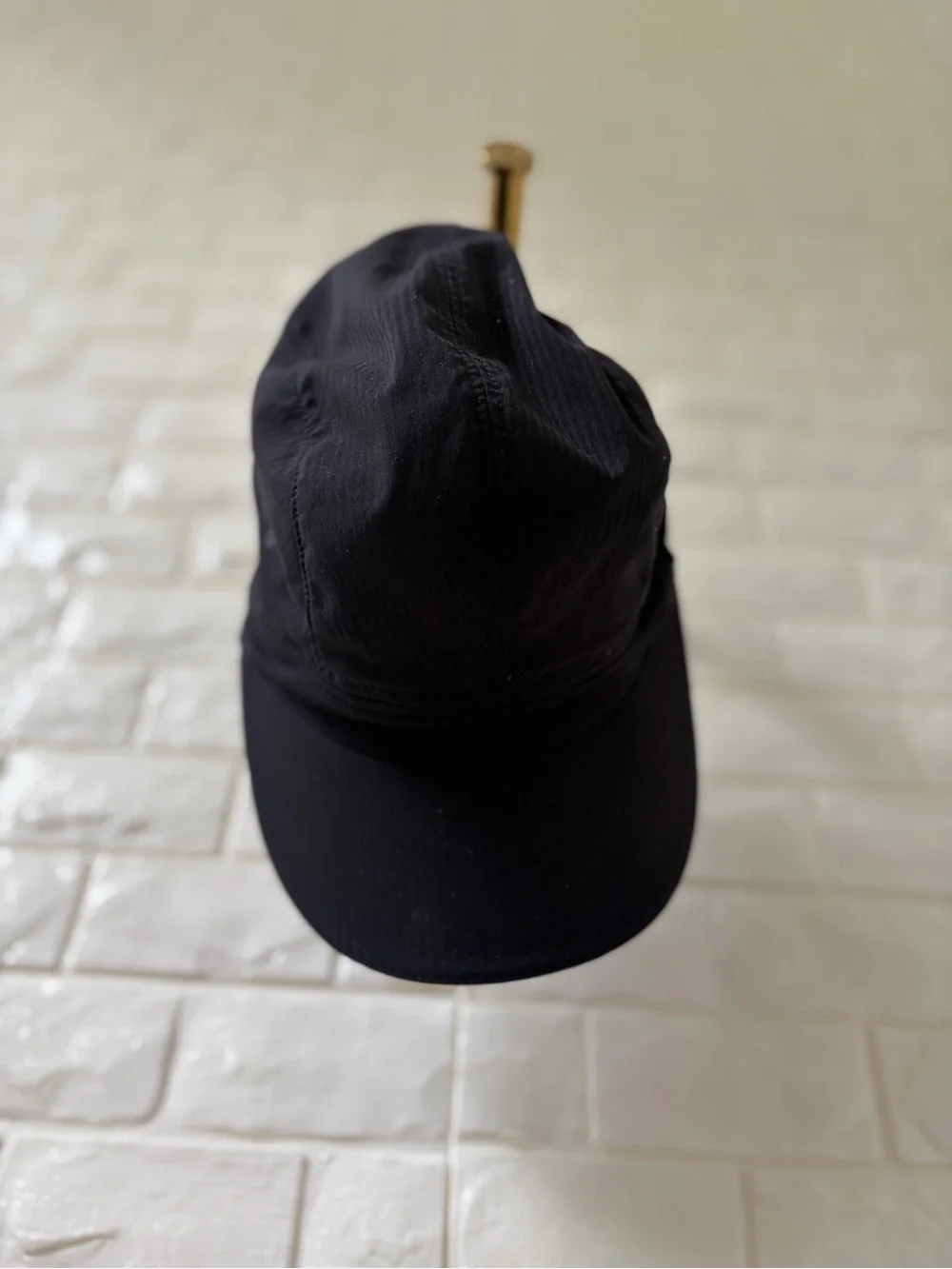 Black Lululemon adjustable hat